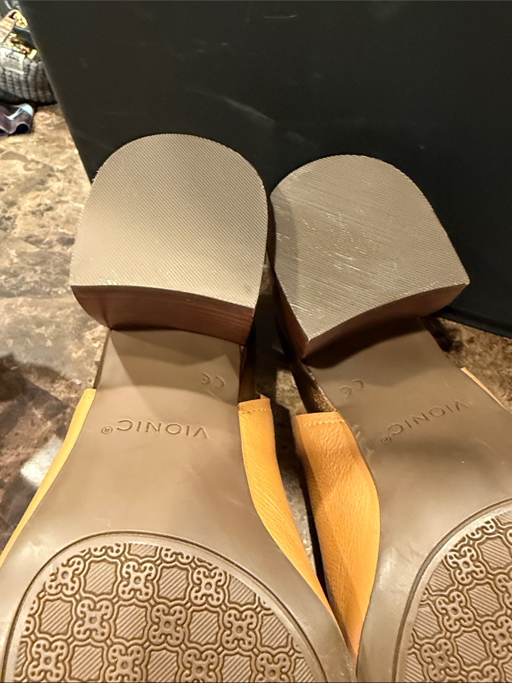 VIONIC VALENCIA HEELED SANDAL WOMEN'S - Picture 6 of 6